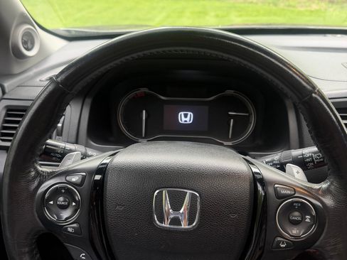 Used 2017 Honda Pilot Elite image 8