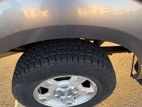 Used 2011 Ford F150 XLT image 9