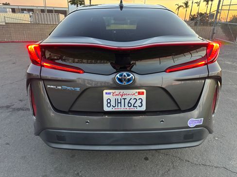 Used 2019 Toyota Prius Prime Advanced image 4