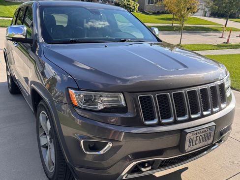 Used 2016 Jeep Grand Cherokee Overland AWD/4WD image 9