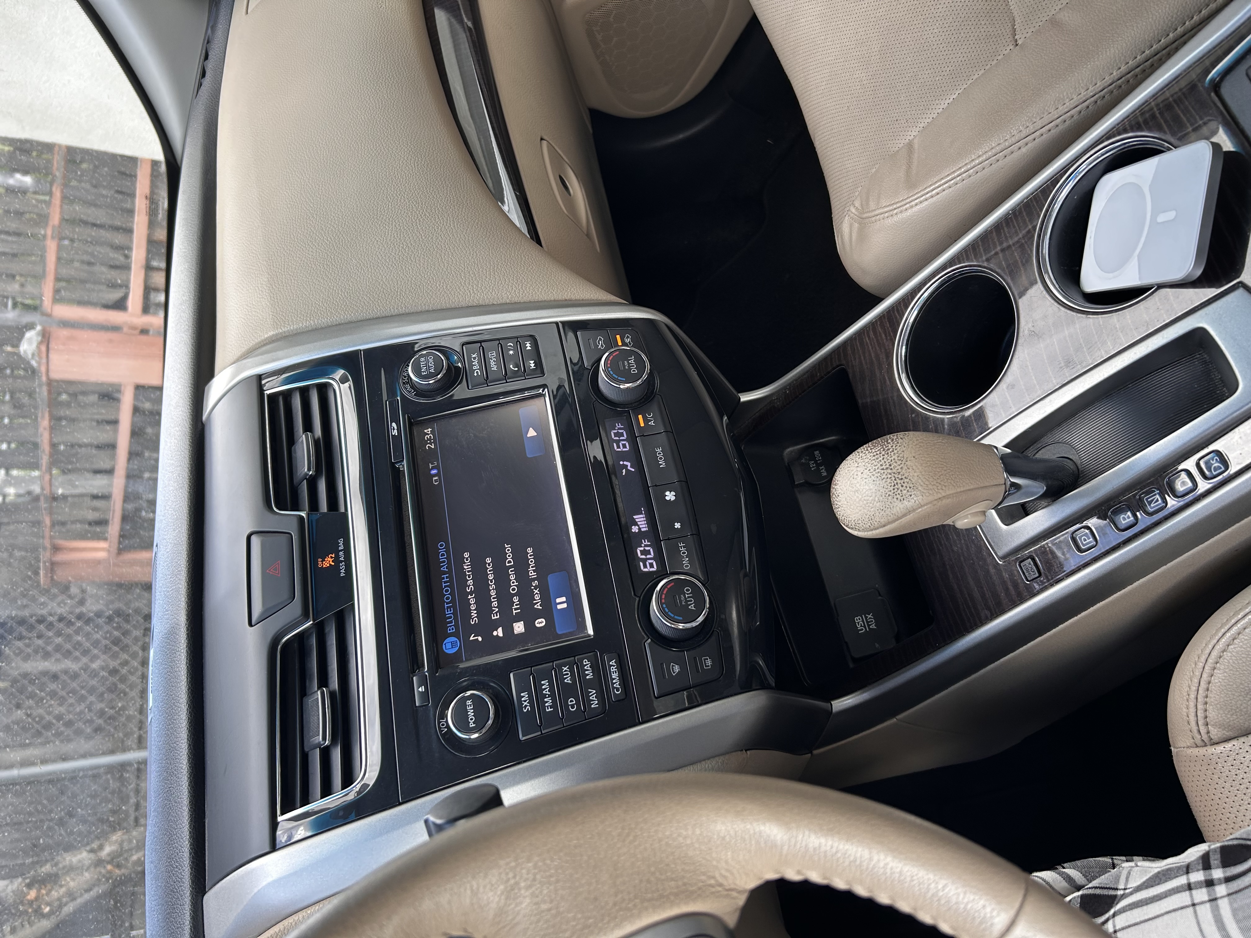 Used 2015 Nissan Altima 2.5 SL w/ Technology Package FWD image 12