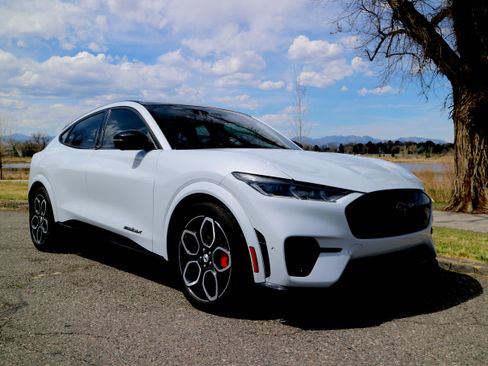 Used 2022 Ford Mustang Mach-E GT image 1