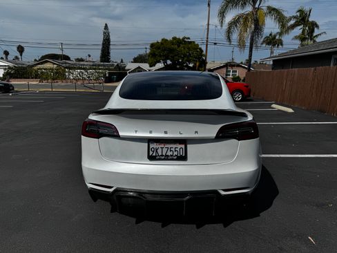 Used 2020 Tesla Model 3 Performance AWD/4WD image 9