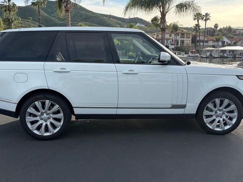 Used 2015 Land Rover Range Rover Supercharged image 8