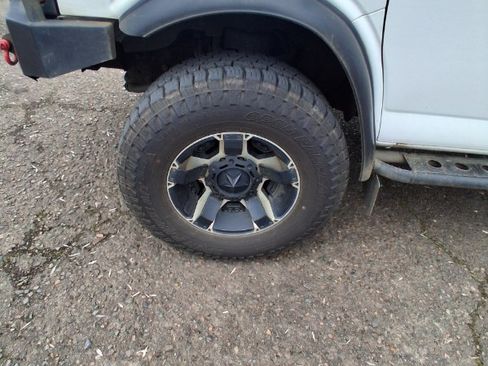 Used 2016 Chevrolet Express 3500 LT w/ LT Preferred Equipment Group image 9