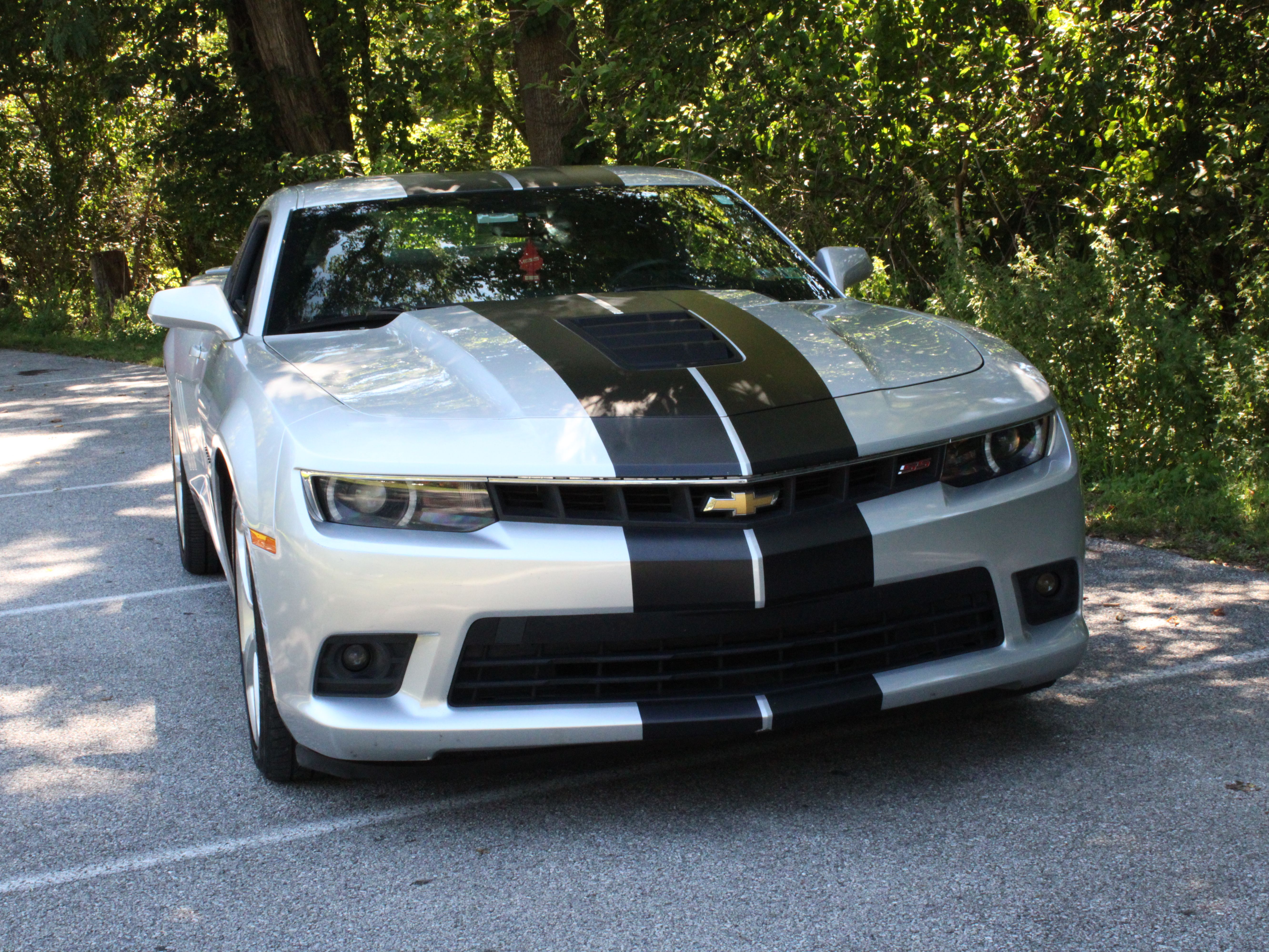 Used 2015 Chevrolet Camaro SS w/ RS Package RWD image 2