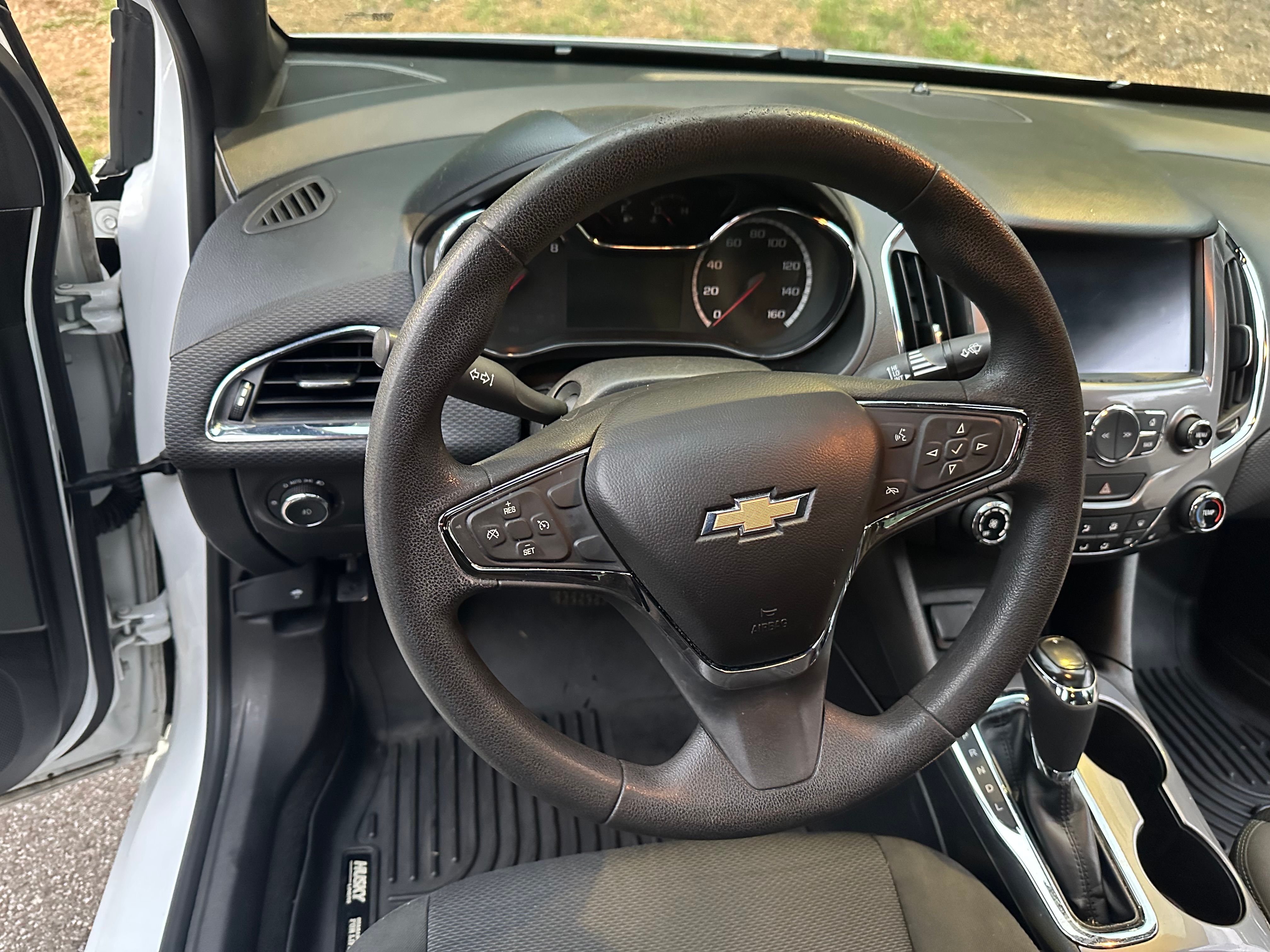 Used 2016 Chevrolet Cruze LT w/ Sun And Sound Package FWD image 19