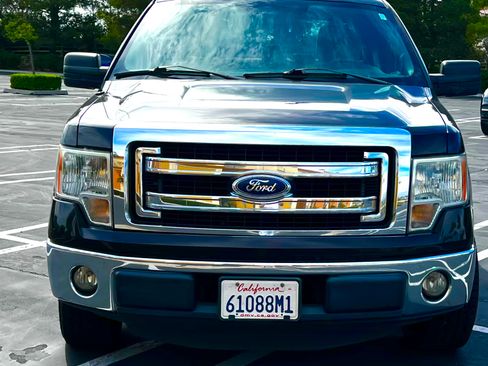 Used 2013 Ford F150 XLT w/ Trailer Tow Pkg image 2