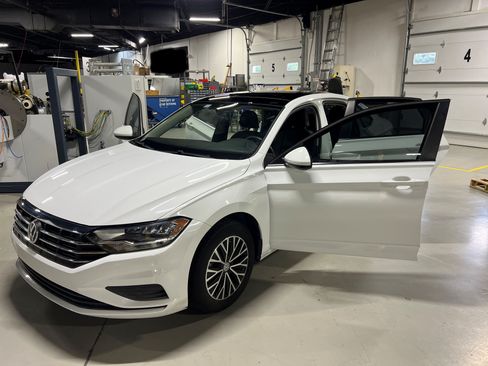 Used 2020 Volkswagen Jetta SE FWD image 5