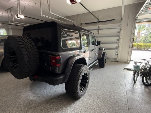 Used 2018 Jeep Wrangler Unlimited Rubicon AWD/4WD image 5