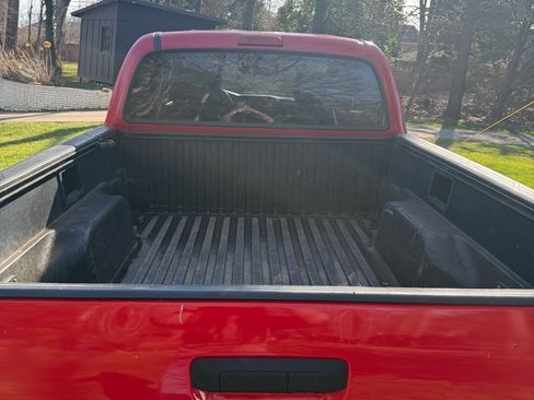 Used 2008 Toyota Tacoma PreRunner image 9