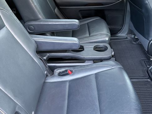 Used 2015 Toyota Highlander XLE AWD/4WD image 2