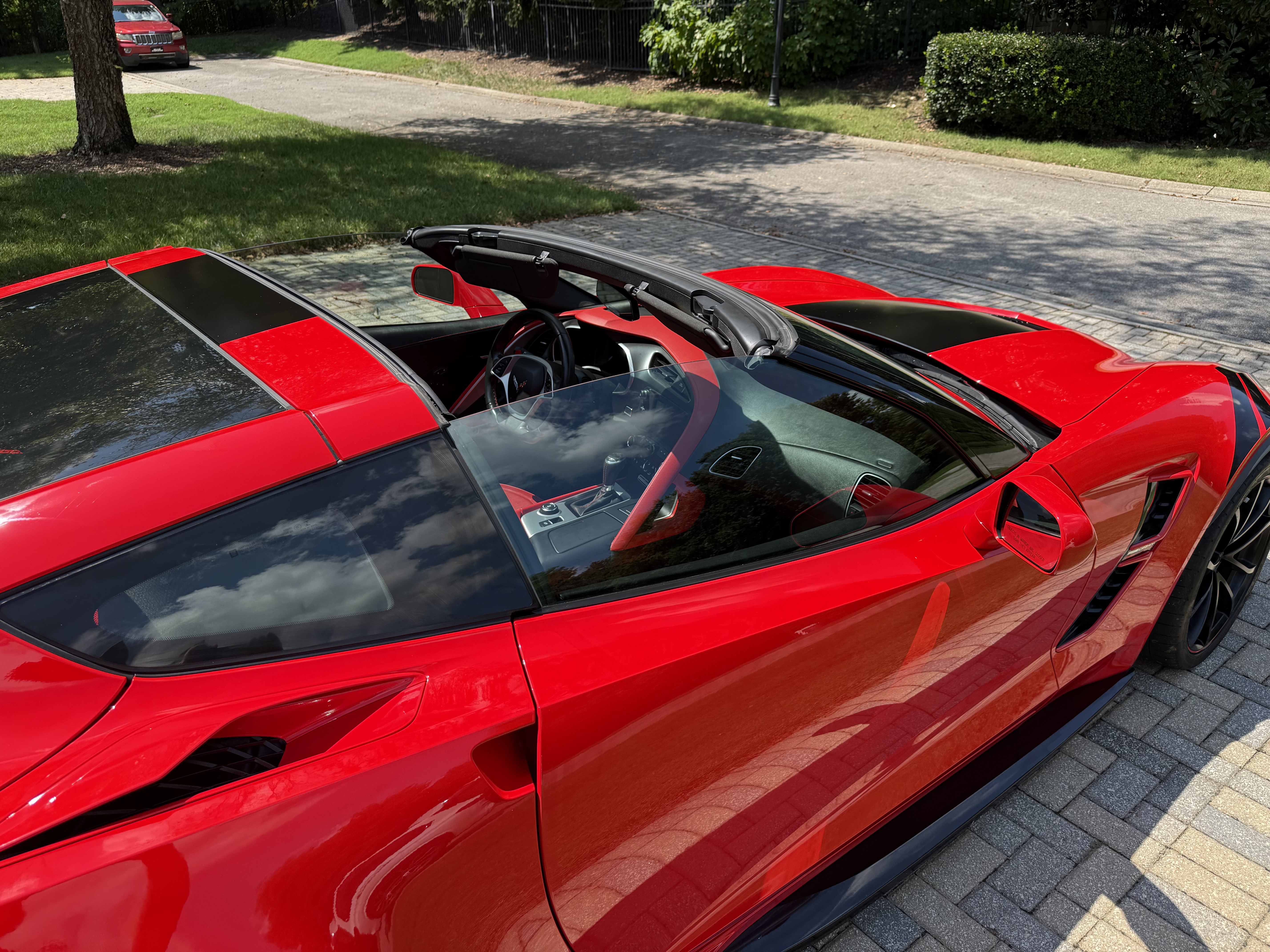 Used 2019 Chevrolet Corvette Grand Sport w/ Z07 Performance Package RWD image 21