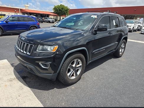 Used 2014 Jeep Grand Cherokee Laredo w/ Quick Order Package 23E RWD image 2