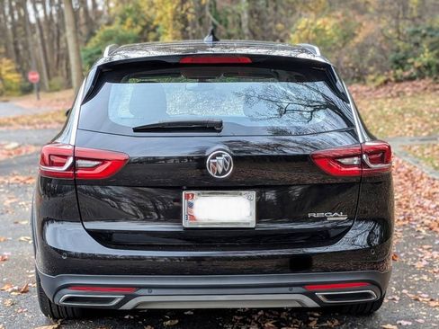 Used 2019 Buick Regal Preferred w/ Driver Confidence Package I image 6