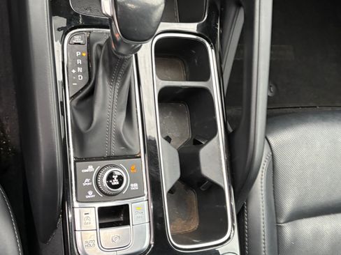 Used 2020 Kia Telluride S w/ S 8 Passenger Seating Package image 12