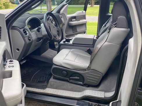 Used 2004 Ford F150 XLT image 16