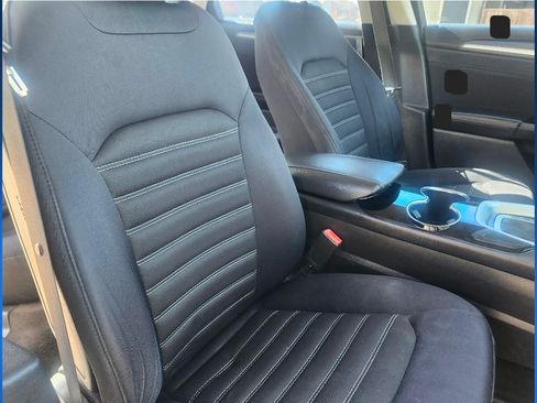 Used 2014 Ford Fusion SE image 6