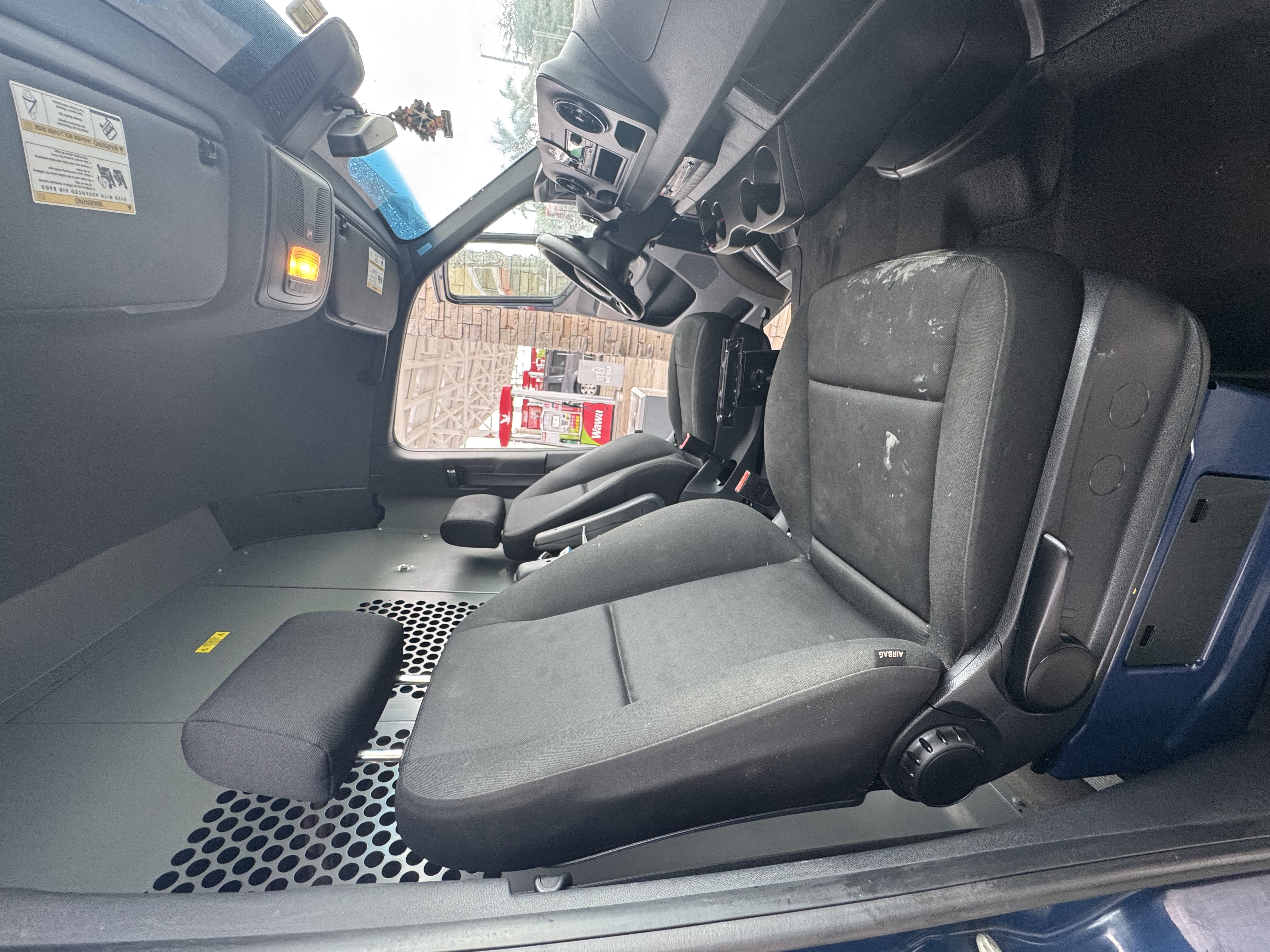 Used 2021 Mercedes-Benz Sprinter 2500 image 10
