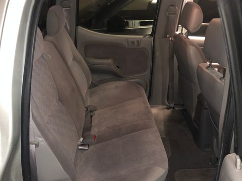 Used 2002 Toyota Tacoma PreRunner image 8
