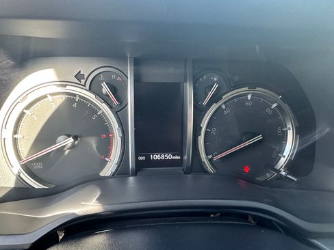 Used 2021 Toyota 4Runner TRD Off-Road Premium image 10