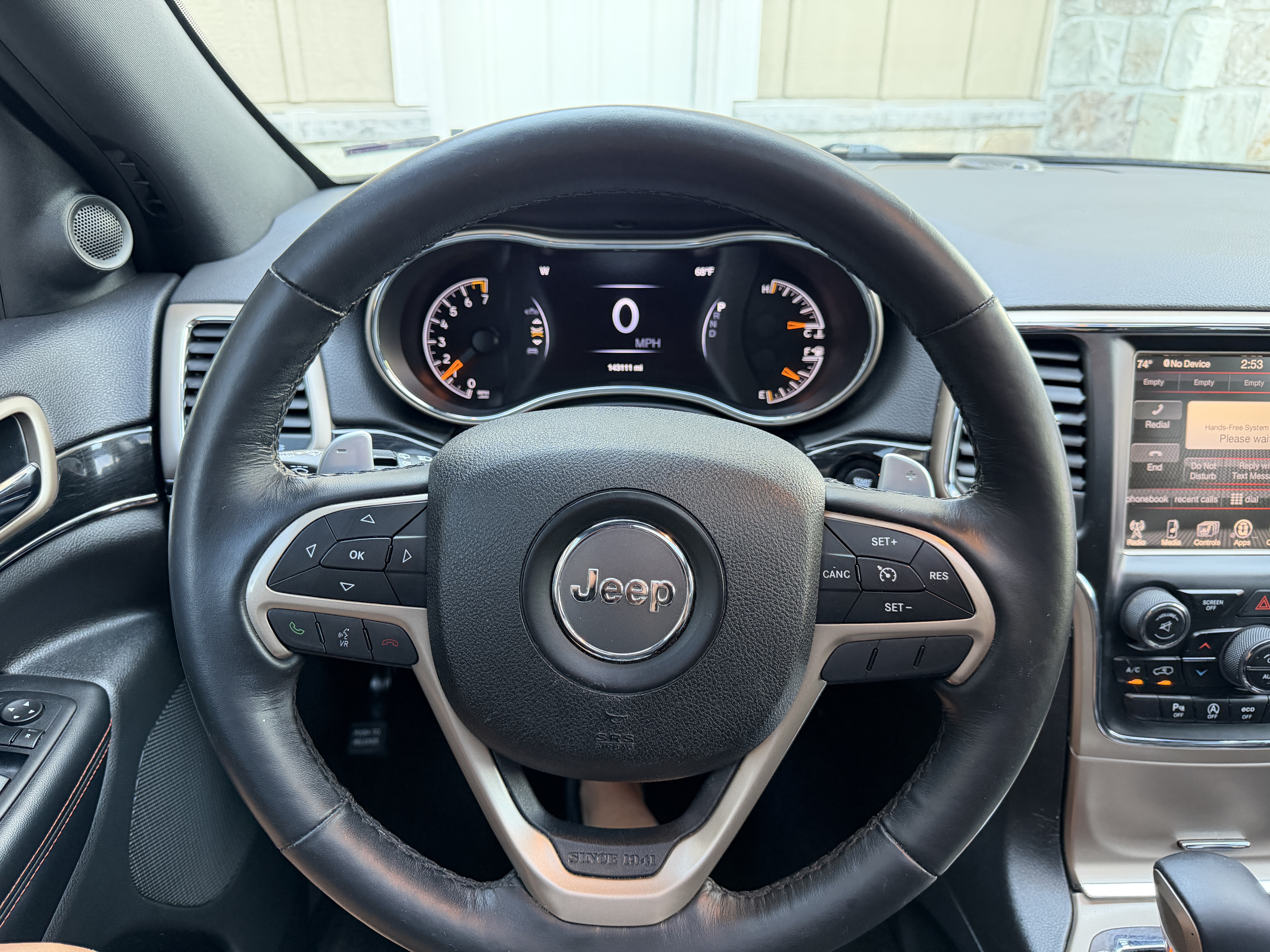 Used 2016 Jeep Grand Cherokee Limited 75th Anniversary AWD/4WD image 9