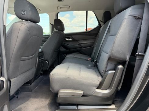 Used 2019 Chevrolet Traverse LS w/ LPO, Floor Liner Package FWD image 9