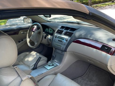 Used 2005 Toyota Solara SLE FWD image 5