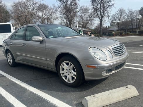 Used 2003 Mercedes-Benz E 320 Sedan image 8