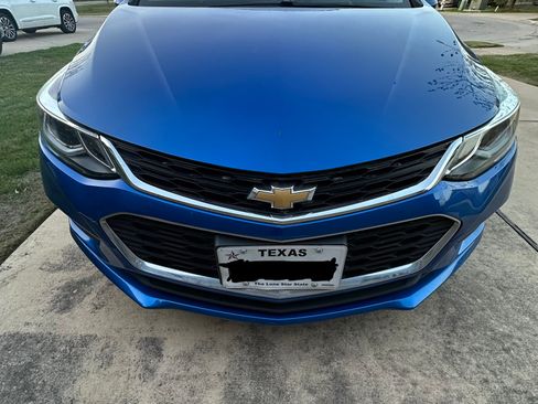 Used 2018 Chevrolet Cruze LT w/ Convenience Package image 12