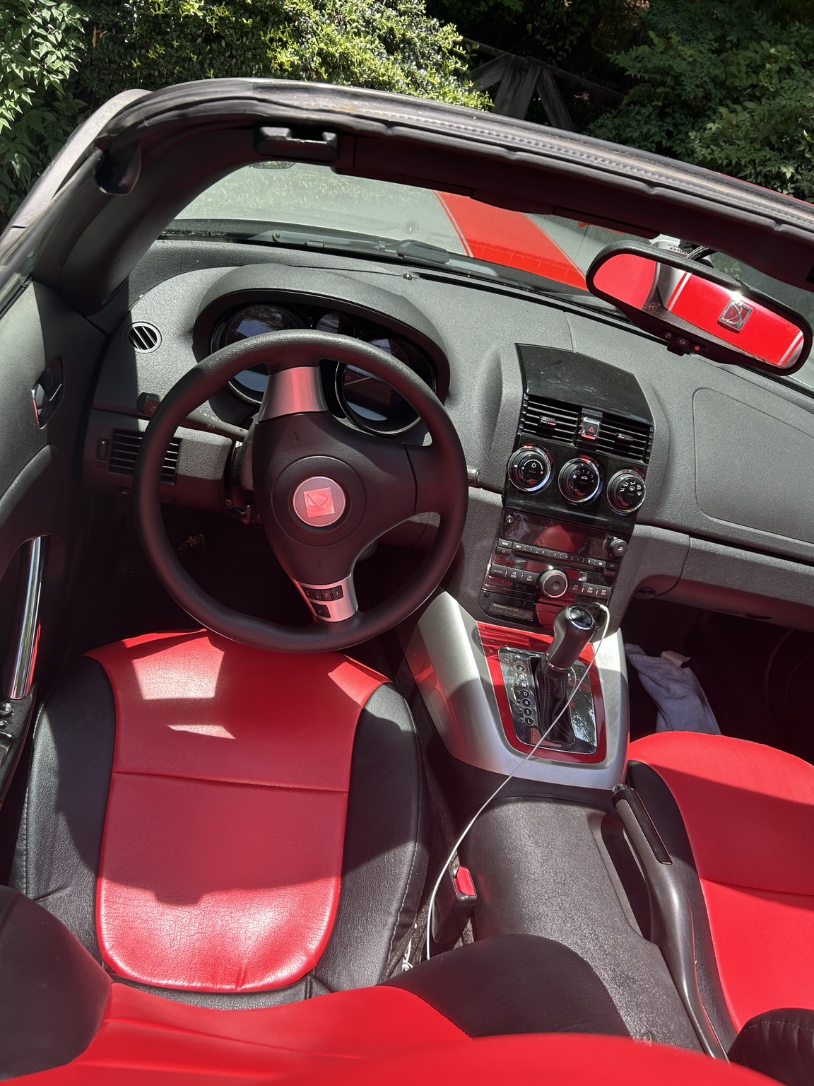 Used 2007 Saturn Sky RWD image 9