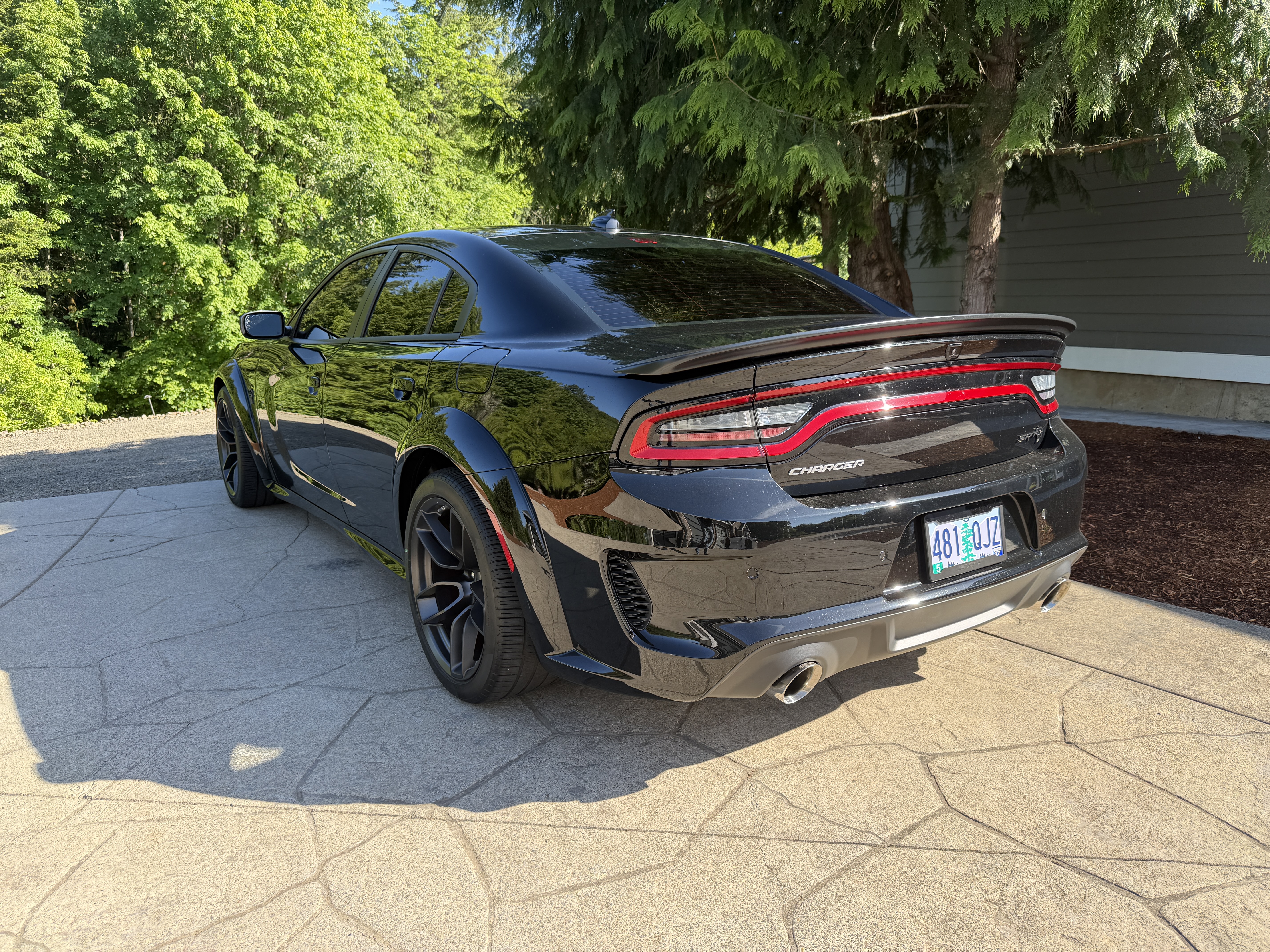 Used 2023 Dodge Charger SRT Hellcat w/ Harman/Kardon Audio Group RWD image 8