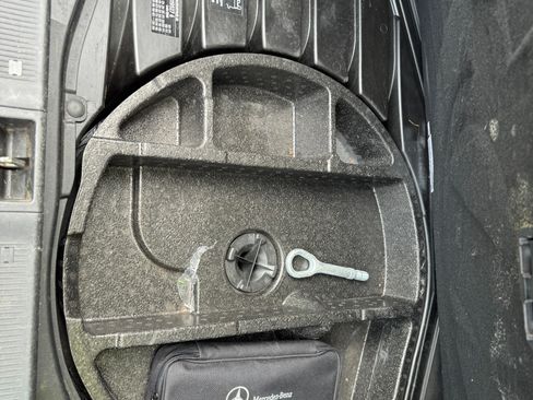 Used 2004 Mercedes-Benz CLK 320 Coupe image 12