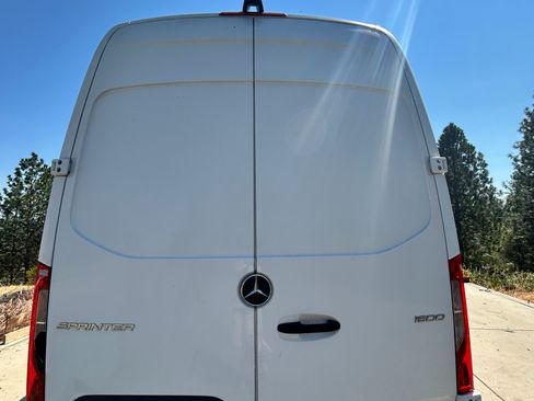Used 2021 Mercedes-Benz Sprinter 1500 image 5