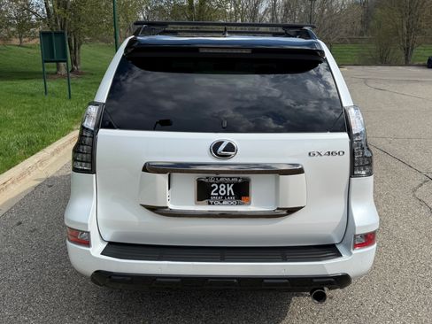 Used 2023 Lexus GX 460 w/ Black Line Special Edition AWD/4WD image 6