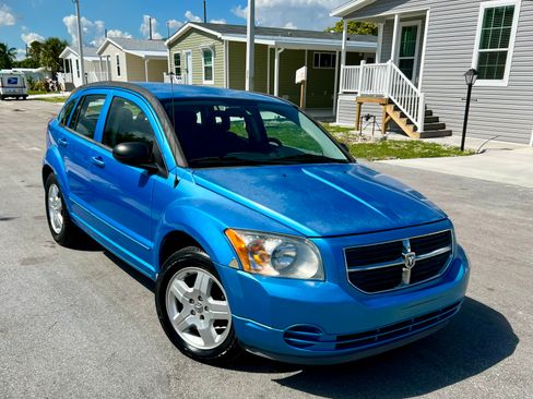 Used 2009 Dodge Caliber SXT image 4
