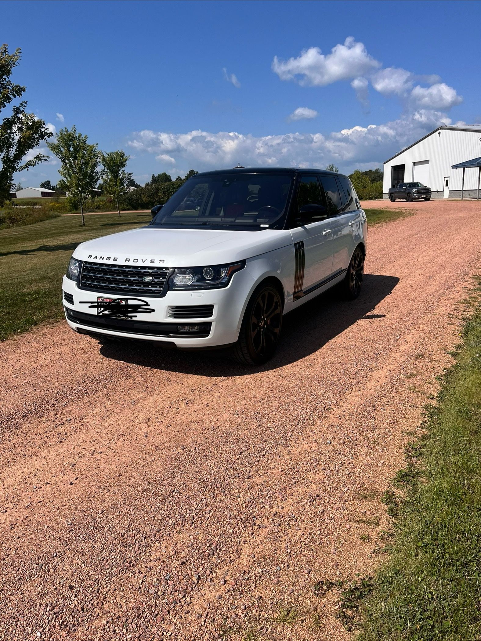 Used 2017 Land Rover Range Rover SV Autobiography Dynamic AWD/4WD image 2