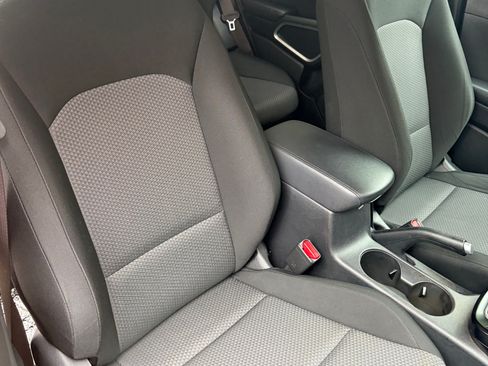 Used 2020 Kia Soul LX FWD image 5