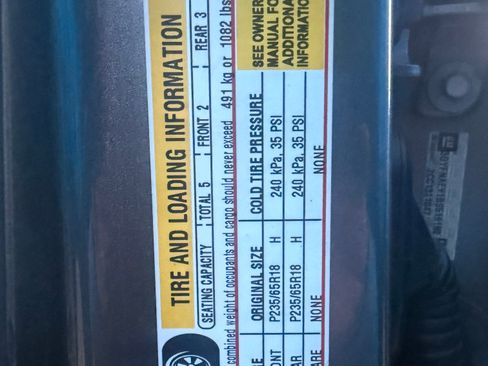 Used 2011 Cadillac SRX Luxury image 17