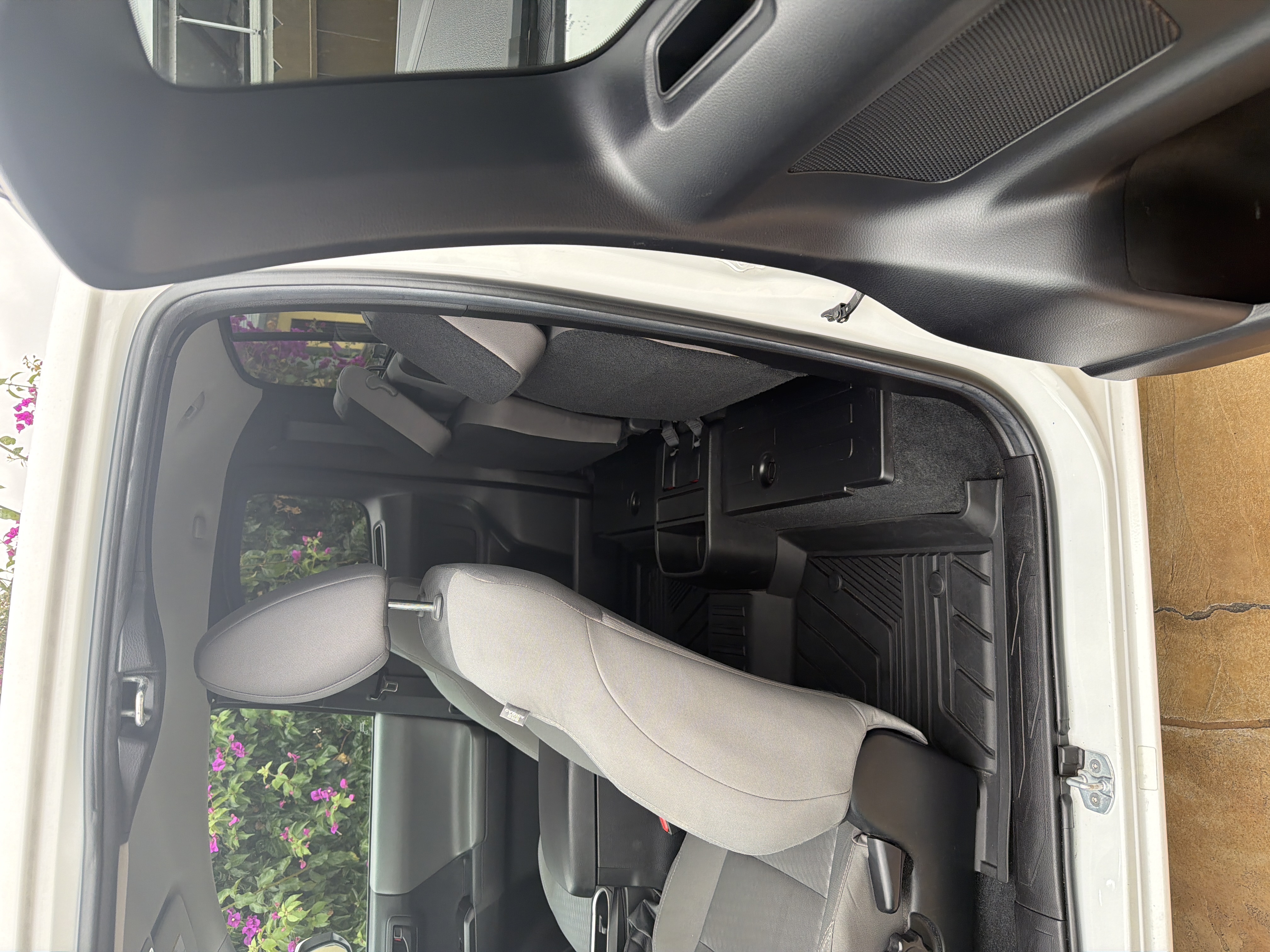 Used 2023 Toyota Tacoma SR RWD image 11