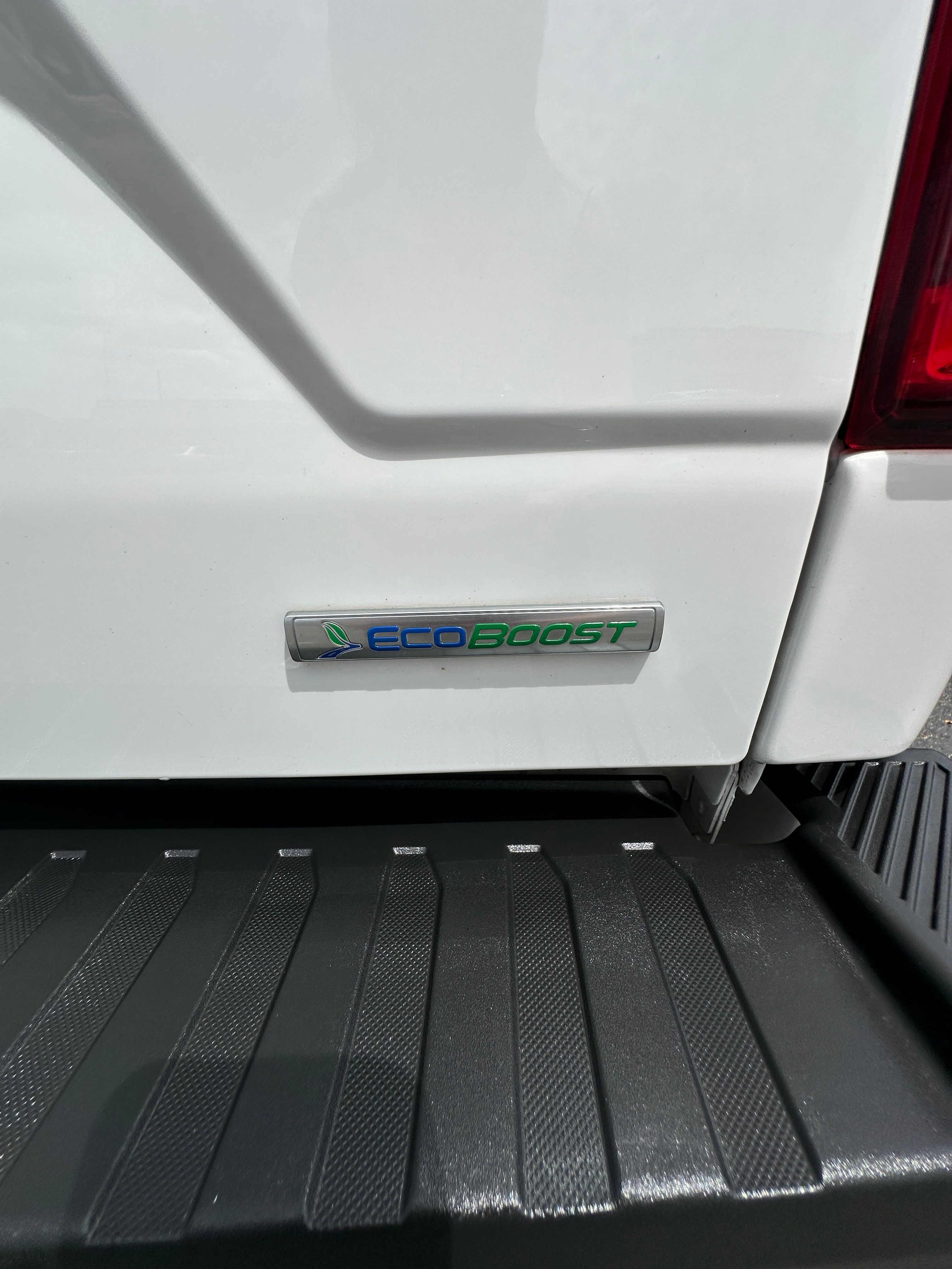 Used 2020 Ford F150 Lariat w/ Equipment Group 501A Mid image 11