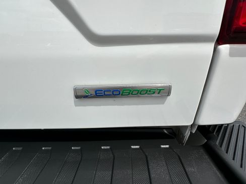 Used 2020 Ford F150 Lariat w/ Equipment Group 501A Mid image 11