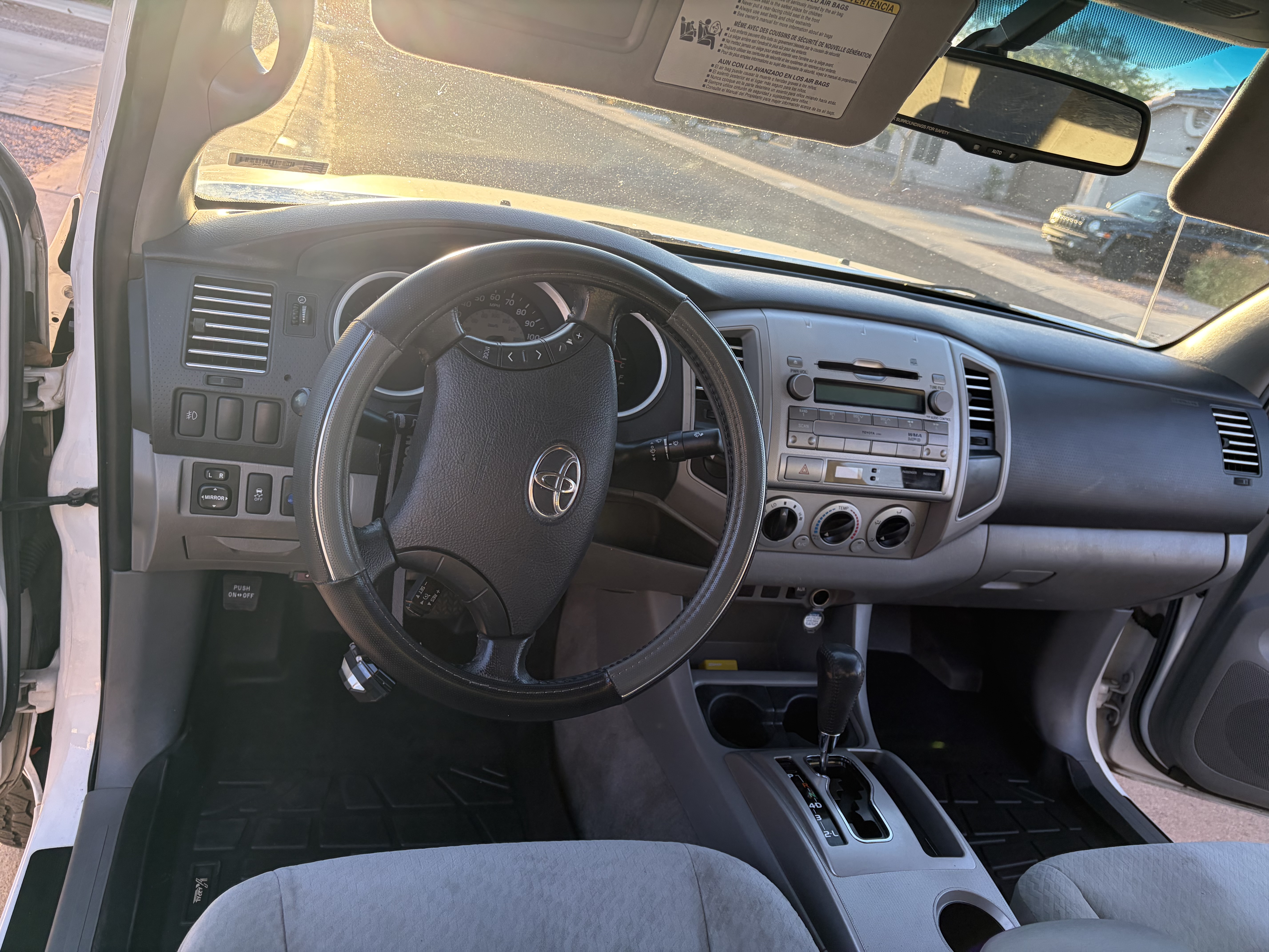Used 2010 Toyota Tacoma 4x4 Double Cab image 5