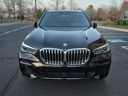Used 2022 BMW X5 xDrive40i w/ M Sport Package image 2