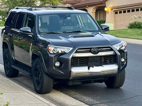 Used 2021 Toyota 4Runner TRD Off-Road Premium w/ Moonroof Package AWD/4WD image 1