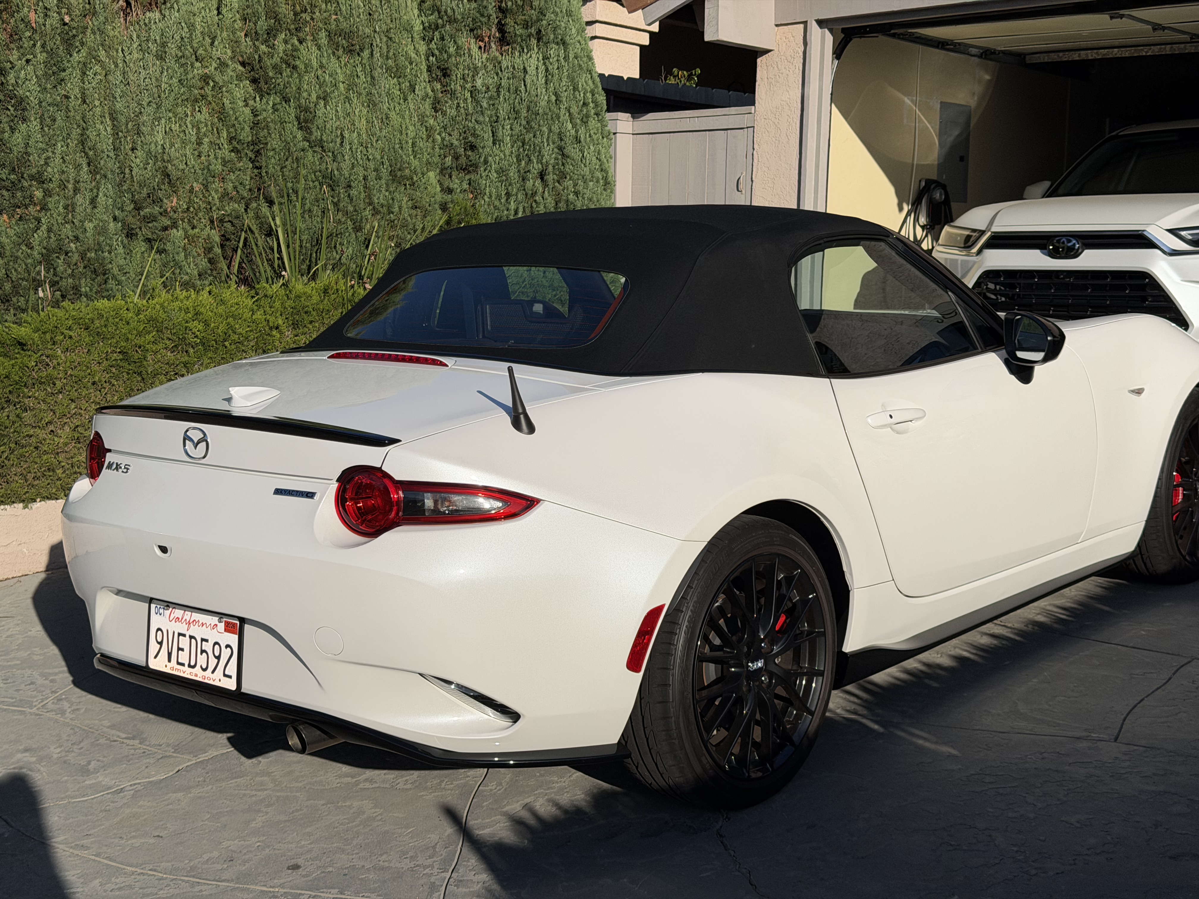 Used 2022 MAZDA MX-5 Miata Club w/ Brembo/BBS Recaro Package RWD image 10
