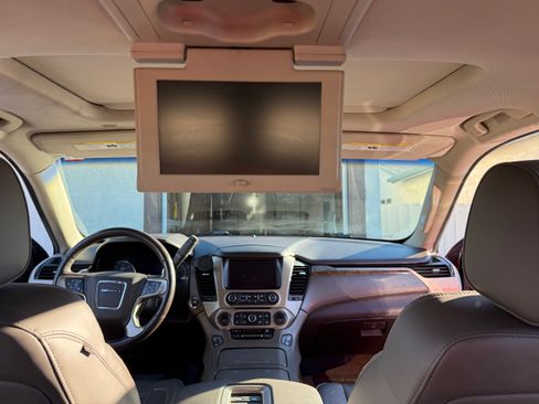 Used 2015 GMC Yukon Denali w/ Open Road Package image 31