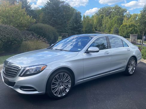 Used 2015 Mercedes-Benz S 550 S 550 4MATIC Sedan 4D image 1