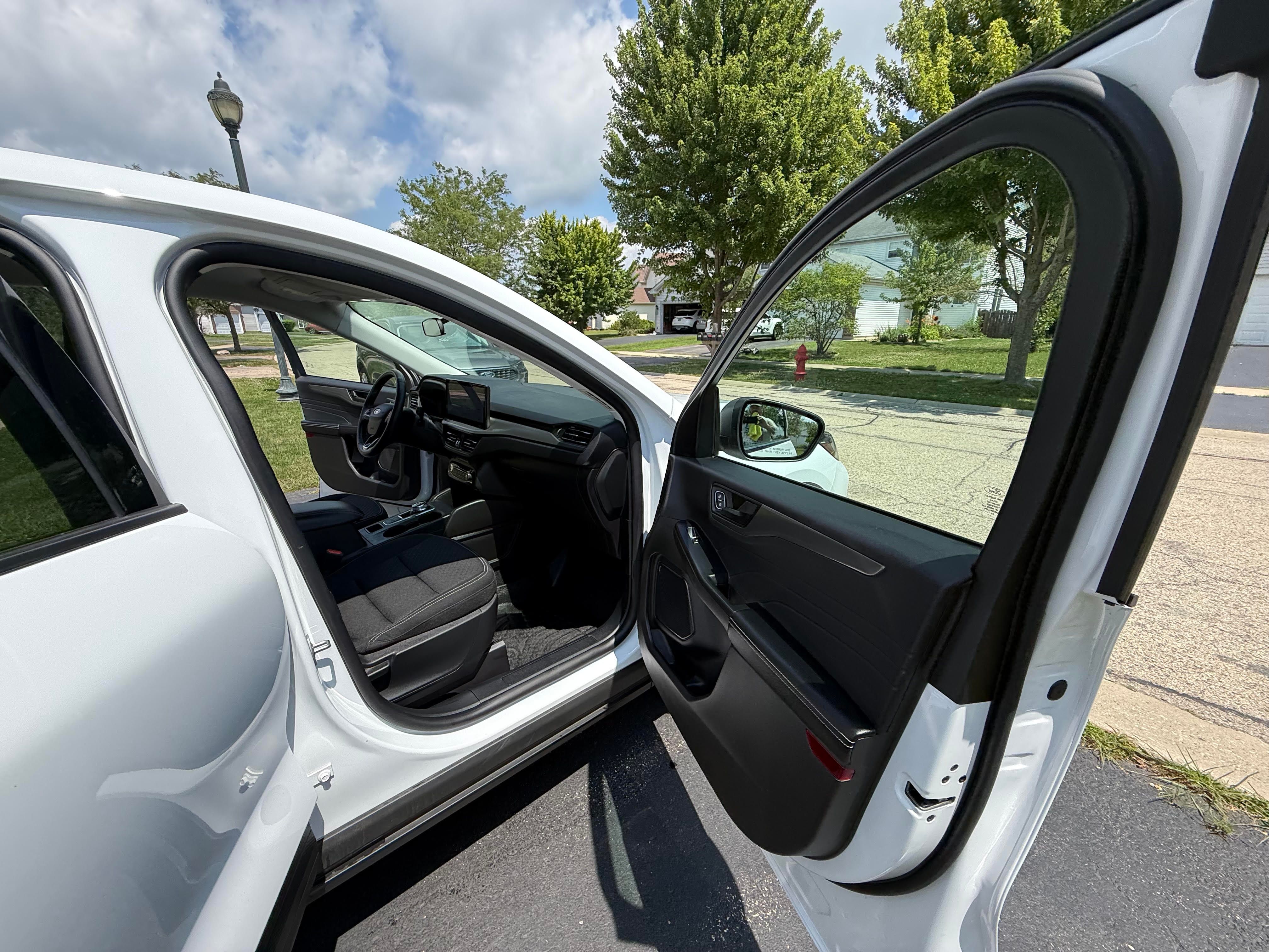Used 2024 Ford Escape Active w/ Tech Pack #1 AWD/4WD image 17