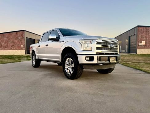 Used 2016 Ford F150 Platinum w/ Equipment Group 701A Luxury image 1